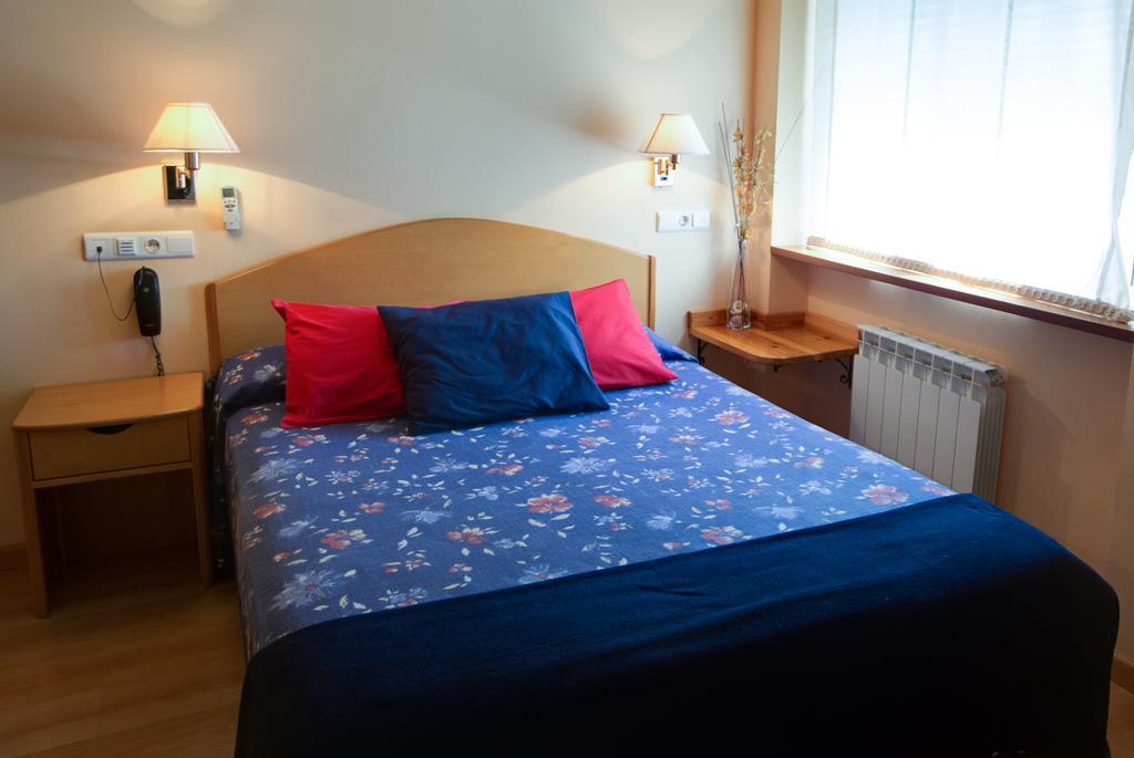 Hotel Villa De Айербе Екстериор снимка
