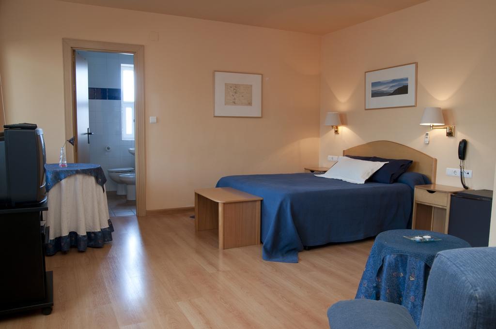 Hotel Villa De Айербе Екстериор снимка