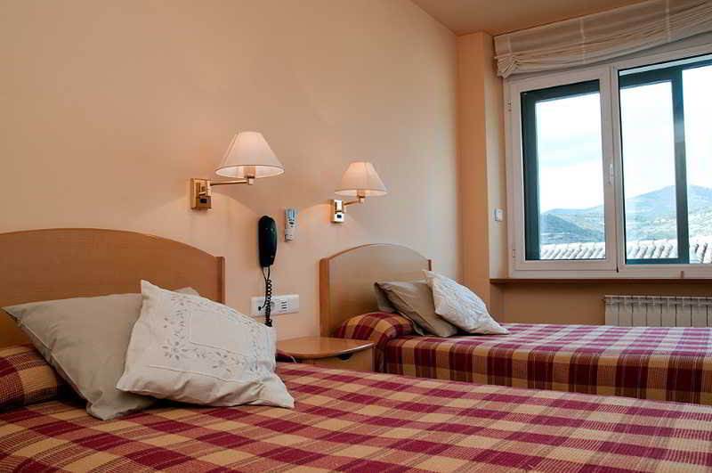 Hotel Villa De Айербе Екстериор снимка